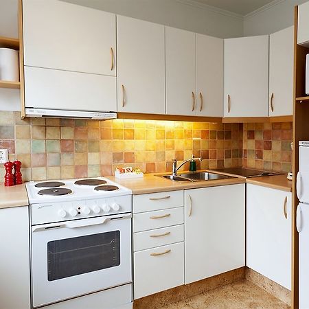 Castle House & Embassy Luxury Apartments Рейкьявик Экстерьер фото
